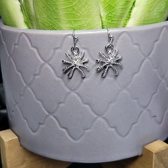 Metal Spider Halloween Holiday Earrings - Picture 1 of 6